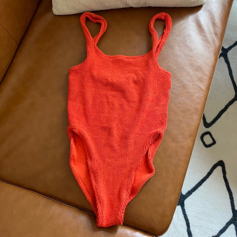 NWOT YouSwim Aplomb One Piece
